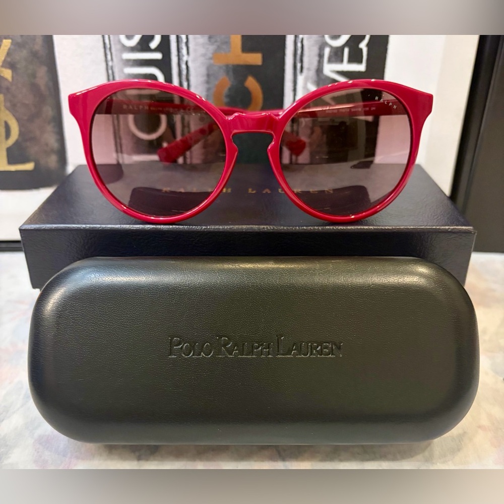 EUC!! POLO RALPH LAUREN PINK ROUNDED WOMEN’S SUNGLASSES AND NWT SILK SCARF - Picture 3 of 11